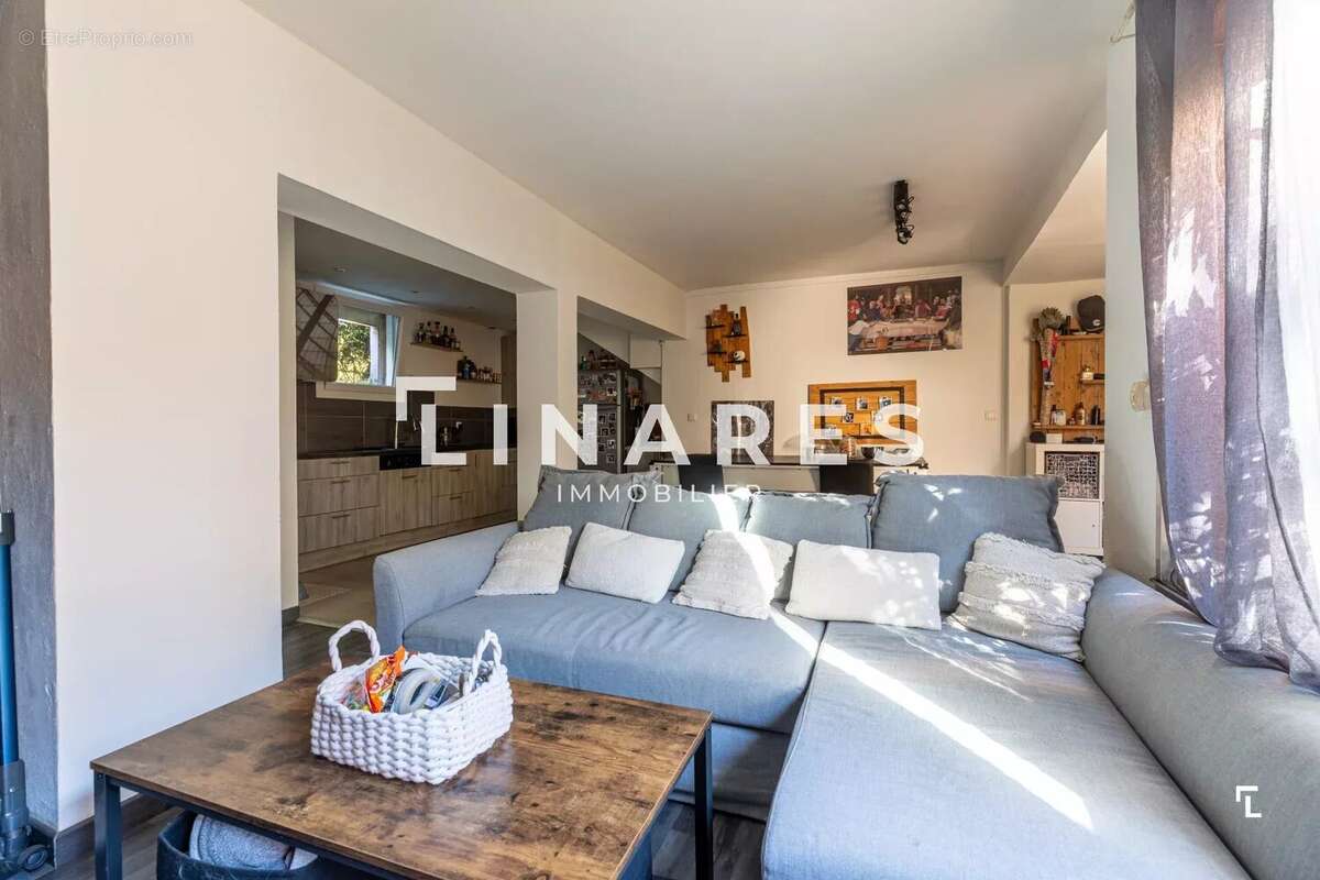 Appartement à MARSEILLE-11E