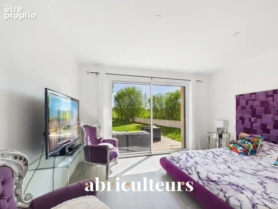 Maison d’architecte de plain-pied récente avec vue panoramique sur la nature environnante en vente à Vaugrigneuse (91640) - photo 10