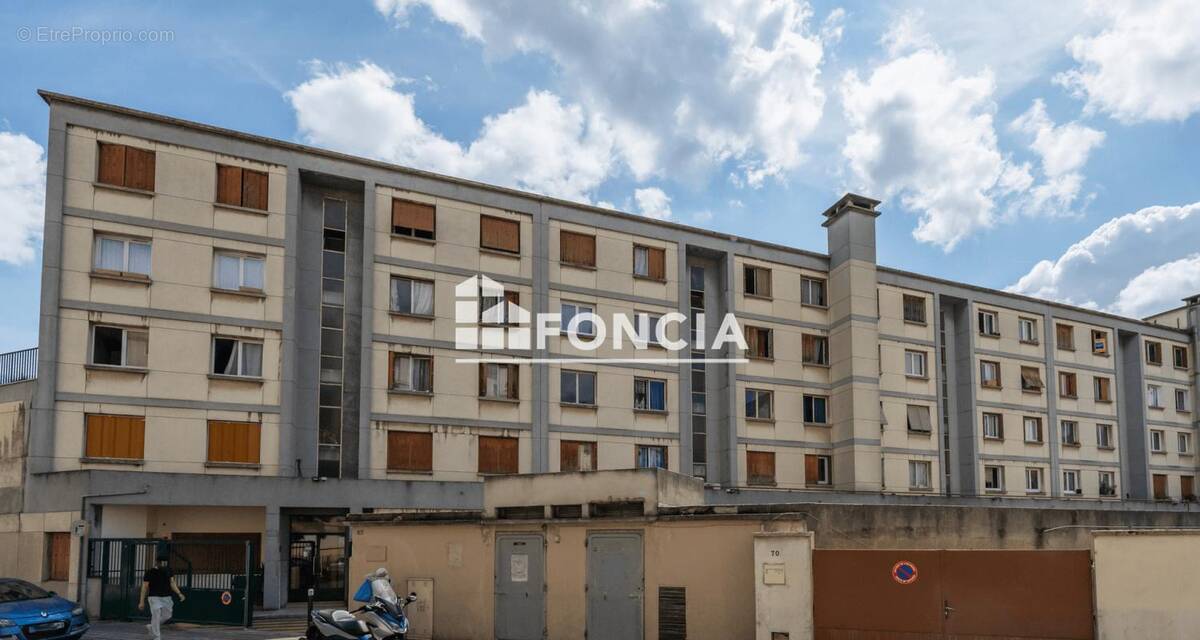 Appartement à AUBERVILLIERS