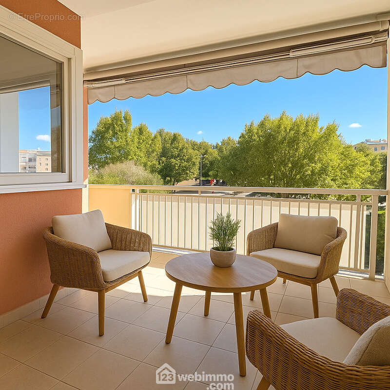 Terrasse plein sud, baignée de lumière. - Appartement à SAINTE-MAXIME