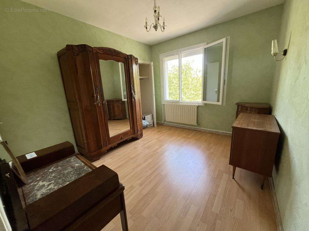 Maison 140 m² à Chabanais  - photo 8