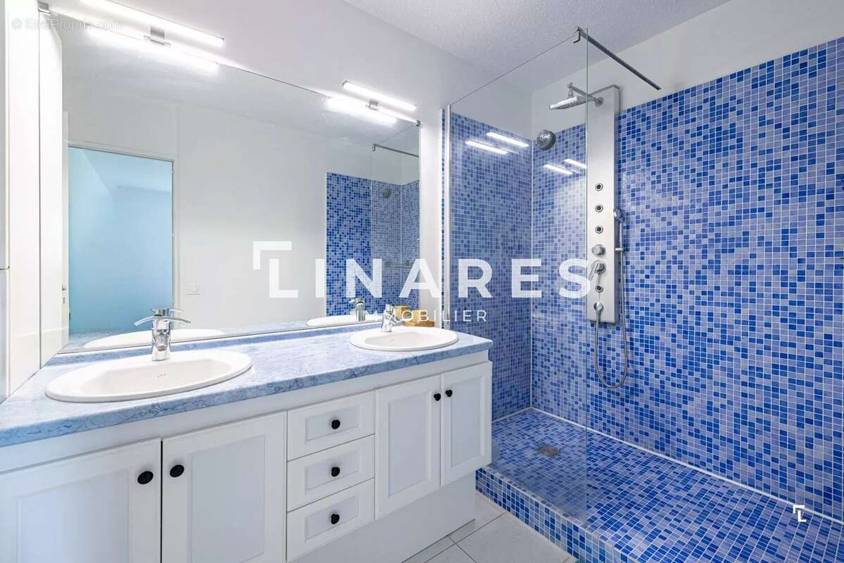 Appartement à MARSEILLE-9E