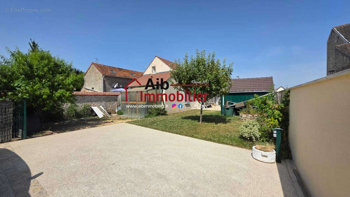 Maison à ABLIS