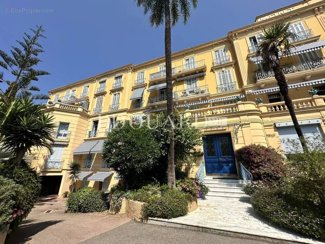 Appartement à MENTON