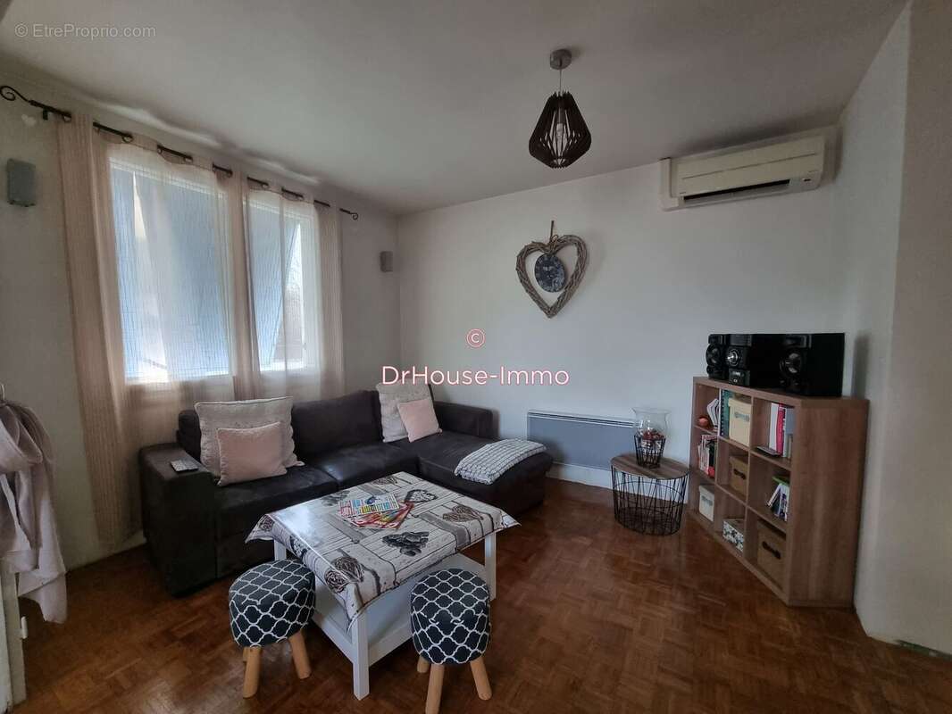 Maison à MOULEYDIER