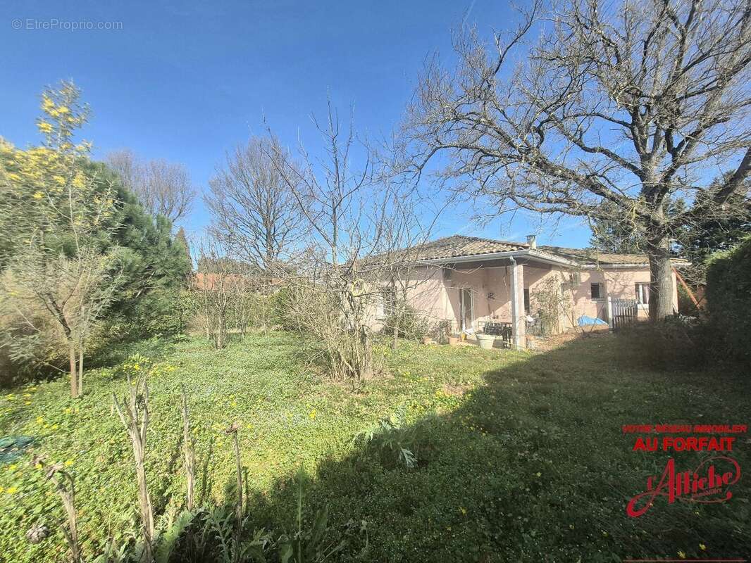 Maison à BRUGUIERES