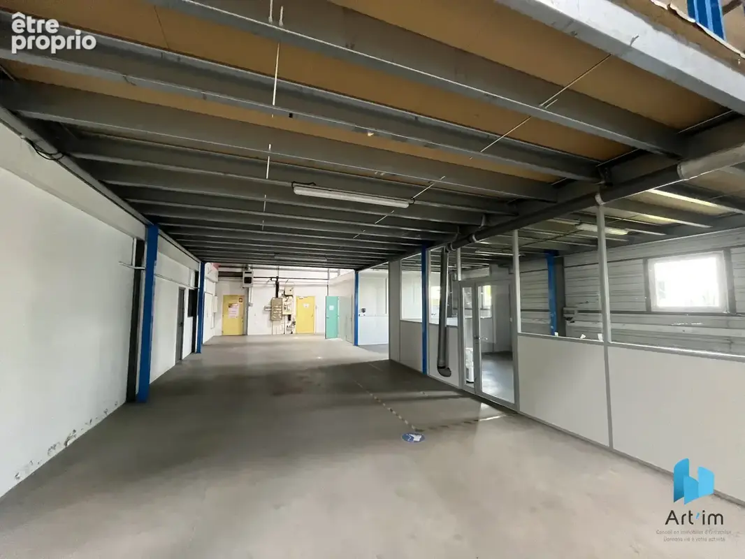 750 m2 de bâtiment à vendre secteur Université - photo 10