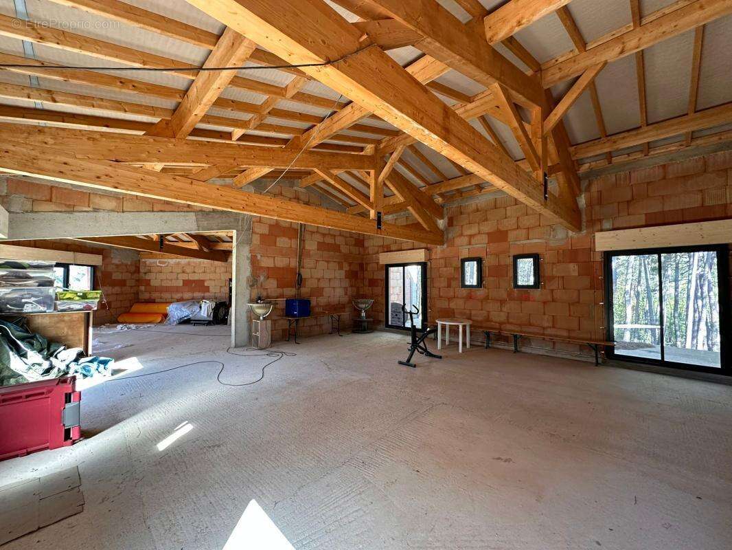 Maison à LABLACHERE