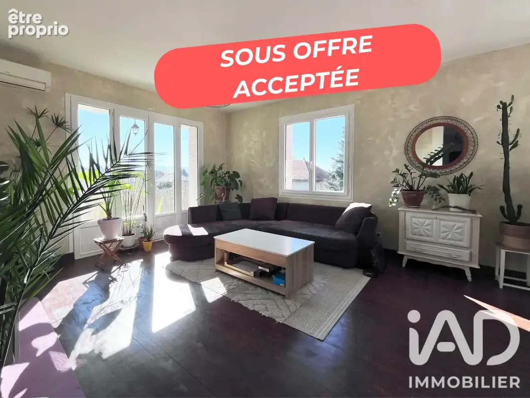 Photo 1 - Appartement à TOURNON-SUR-RHONE