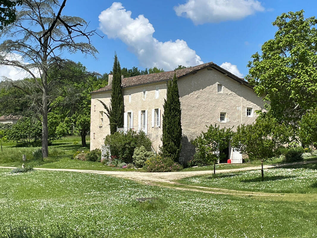 Maison à MONTCARET
