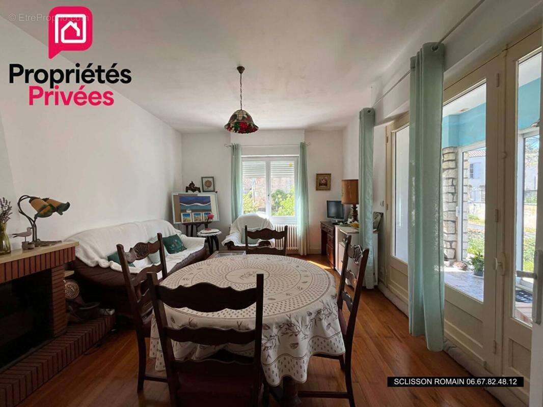 Maison à MORTAGNE-SUR-GIRONDE
