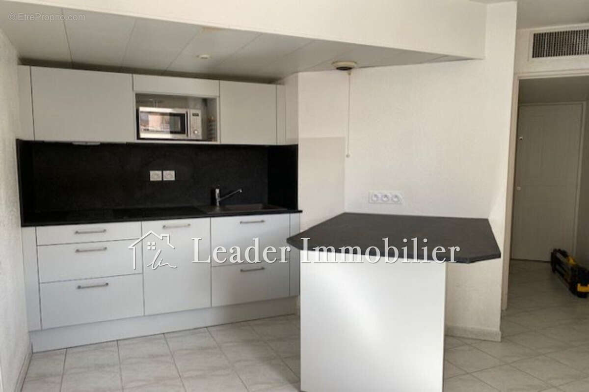 Appartement à VALLAURIS