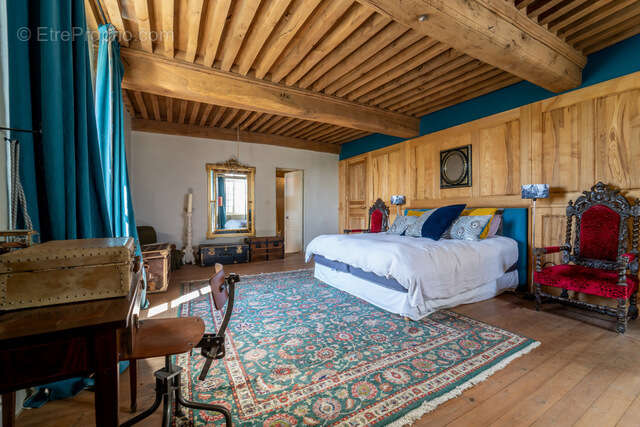 n°9 - Maison à PARAY-LE-MONIAL