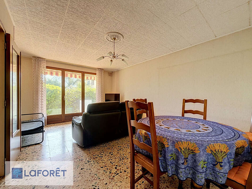 Six-Fours-les-Plages -Bucarin -Maison T4 -Plain-pied - photo 5