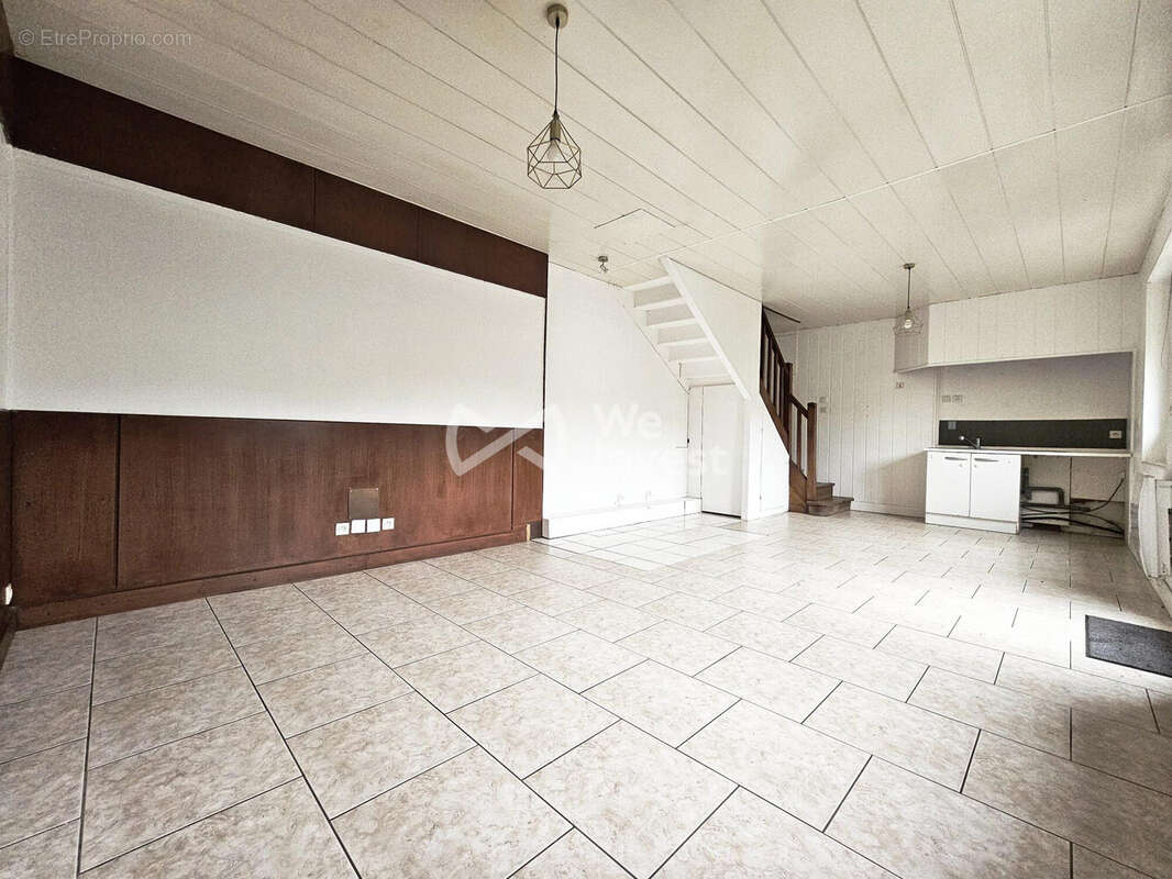 Maison à MEZIDON-CANON