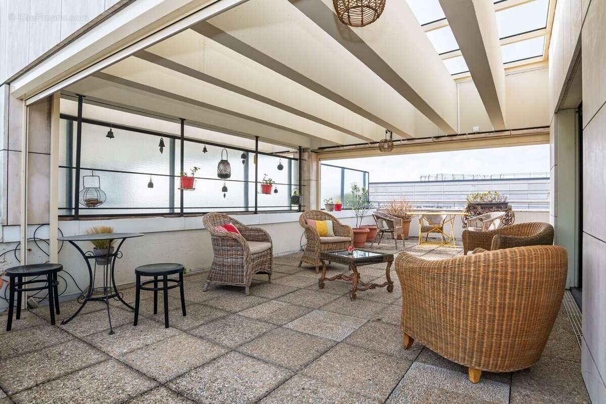 Appartement à LEVALLOIS-PERRET