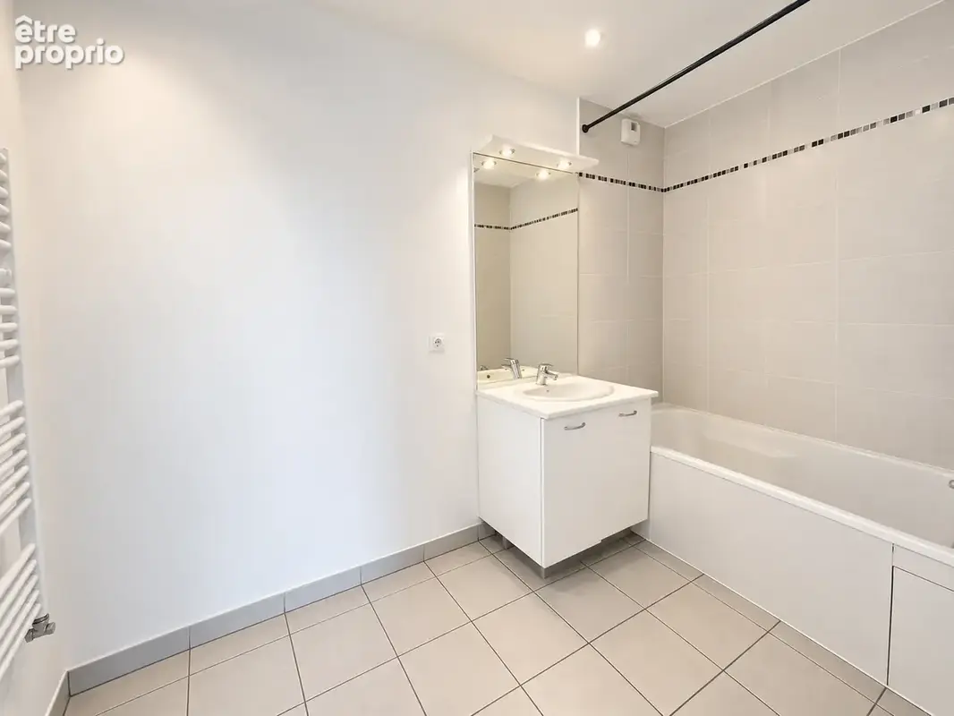 Grand t2 avec jardin privatif, terrasse et garage - photo 8