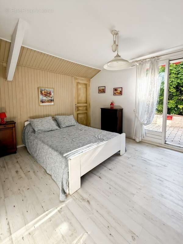 Maison à COUCHES