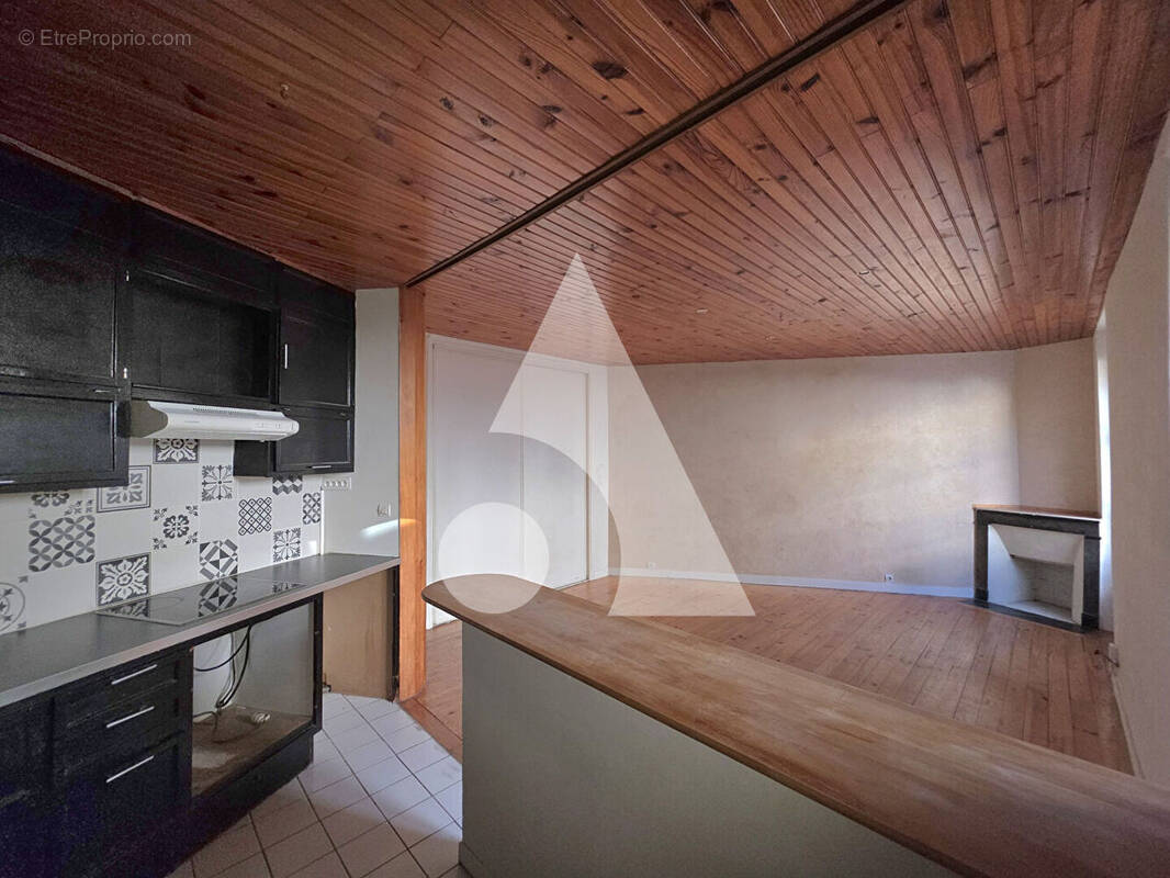 Appartement à SAINT-MAUR-DES-FOSSES