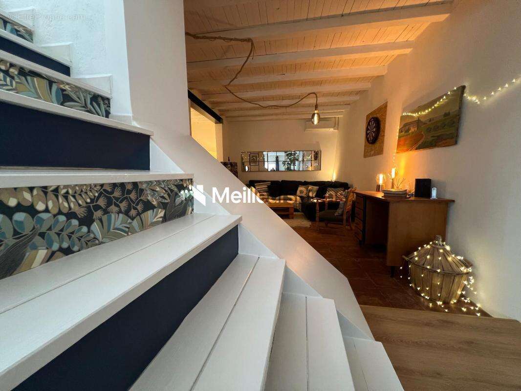 Maison à SAINT-JEAN-DE-SERRES