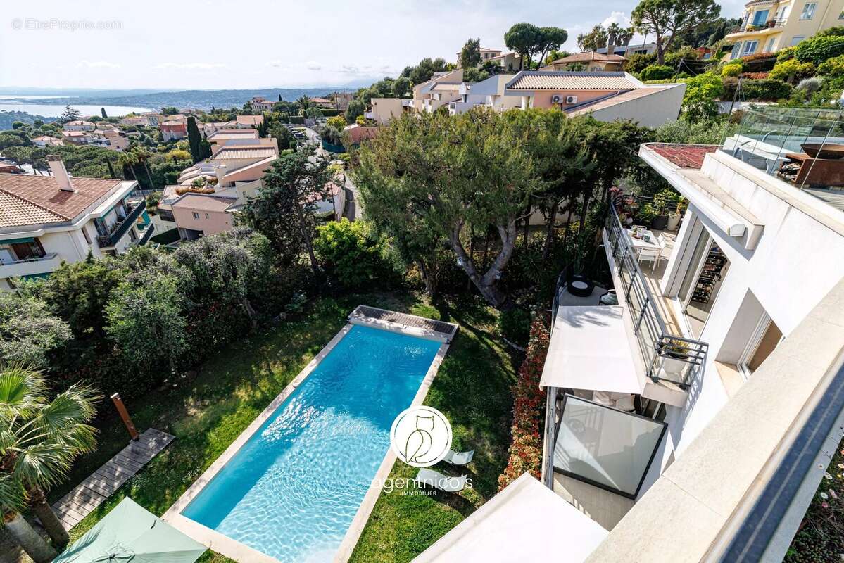 Appartement à VILLEFRANCHE-SUR-MER