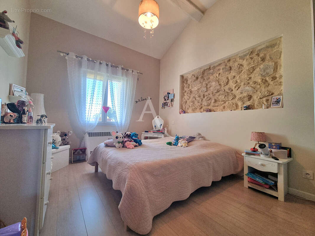 Maison à MOUSSAN