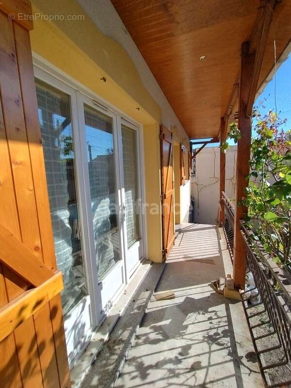 Maison à VIGNEUX-SUR-SEINE