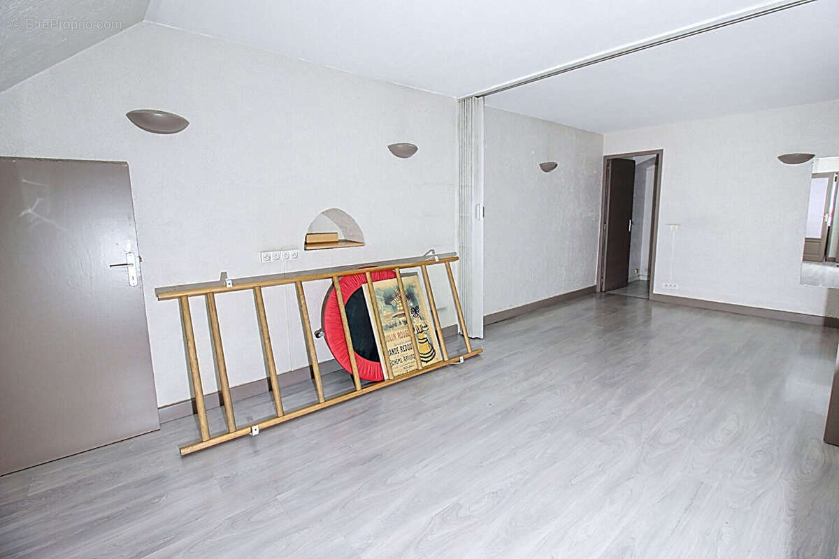 Commerce à TRANS-EN-PROVENCE