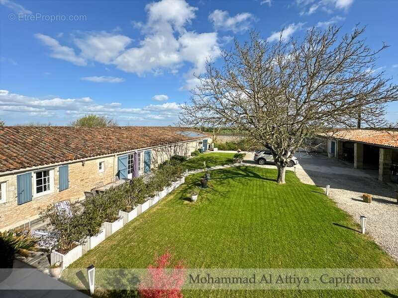 Magnifique propriété familiale avec gîte, studio et piscine à quelques minutes de La Rochelle (17) - photo 28