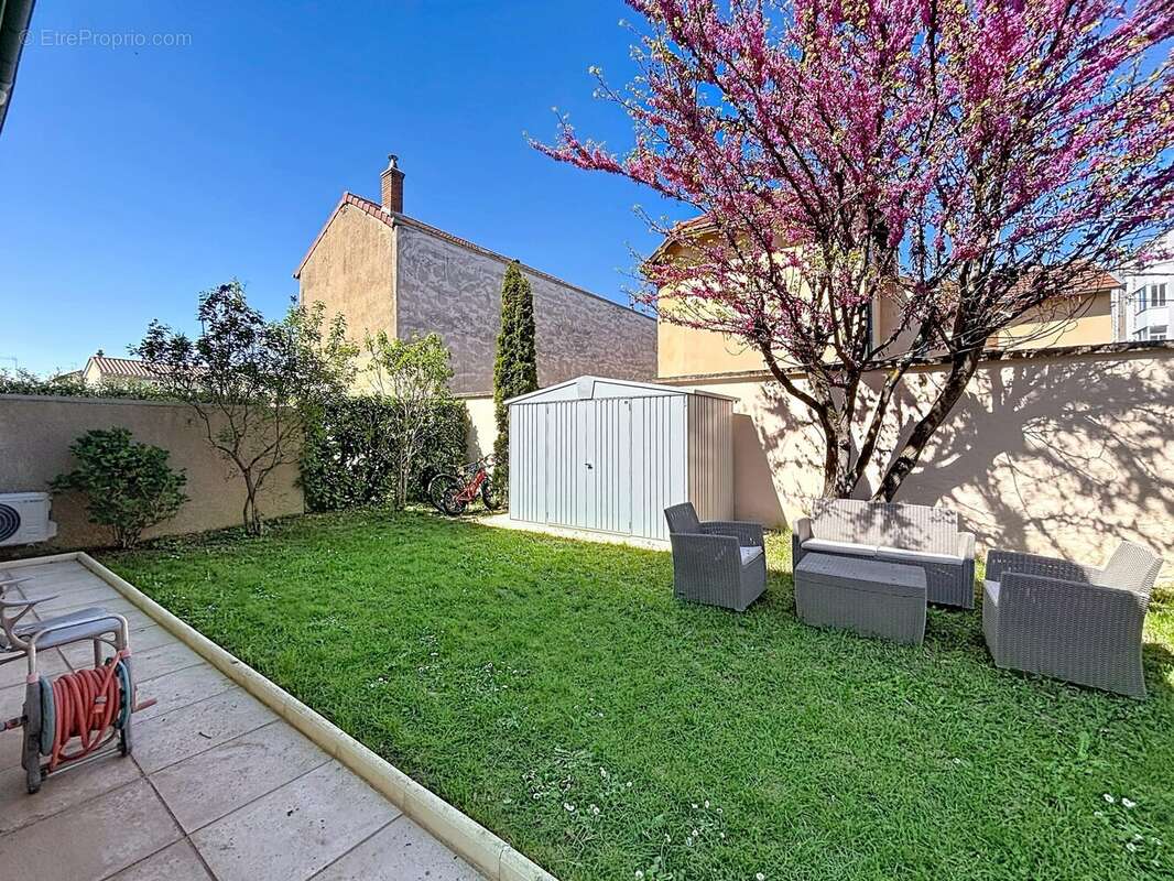 Maison à VILLEFRANCHE-SUR-SAONE