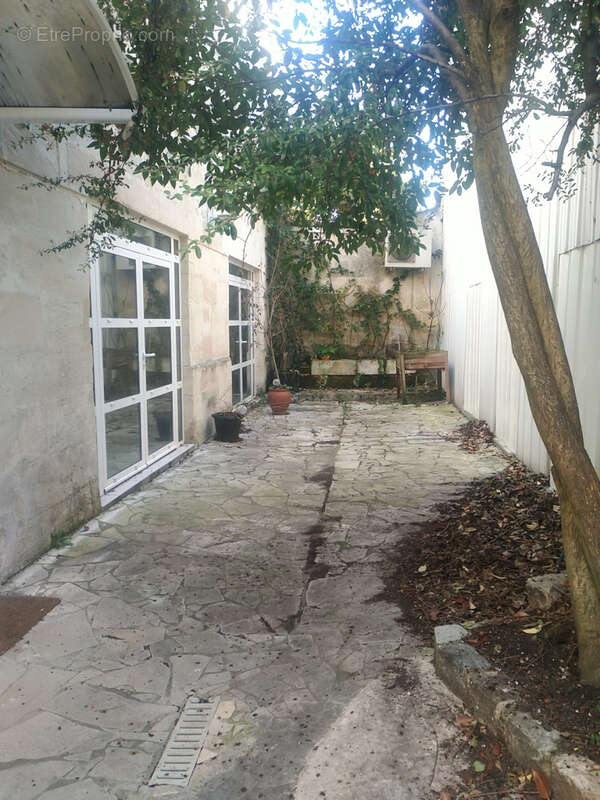 Commerce à BORDEAUX