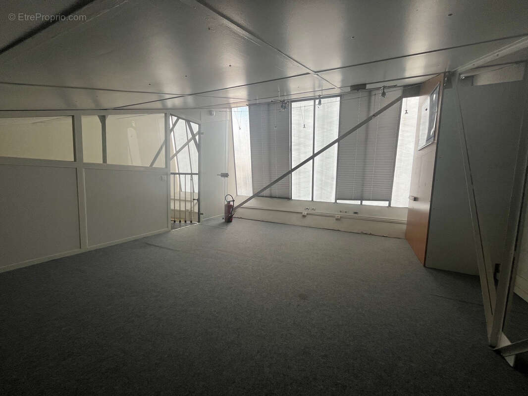 Autre à VILLEFRANCHE-SUR-SAONE