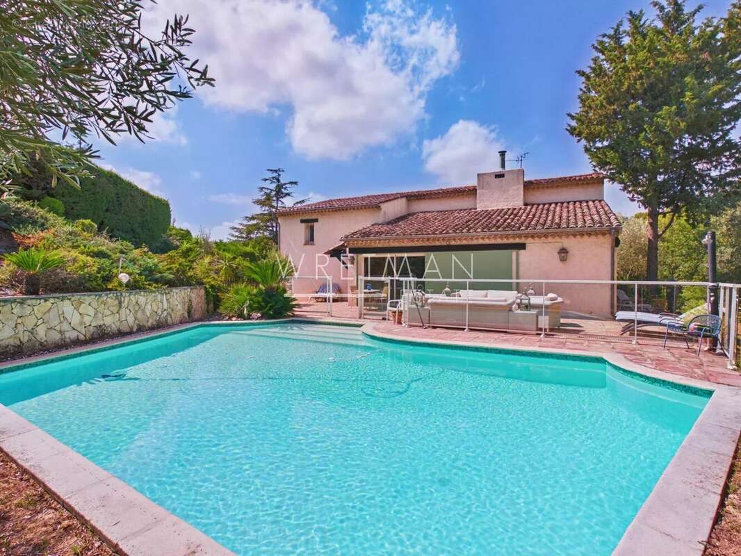 Villa familiale avec piscine dans une domaine sécurisé - Mougins - photo 8