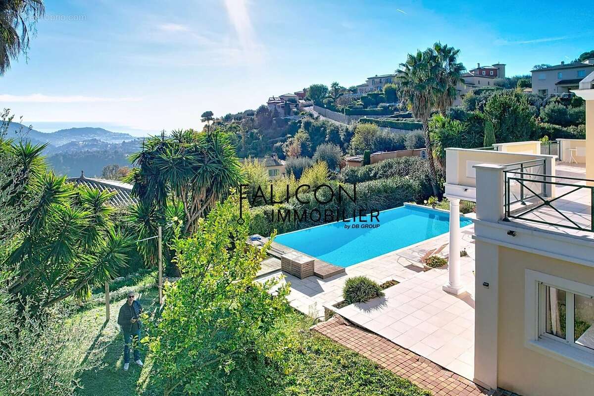 Superbe Villa d'Architecte dans un Domaine Privé sur les Hauteurs de Falicon - photo 6