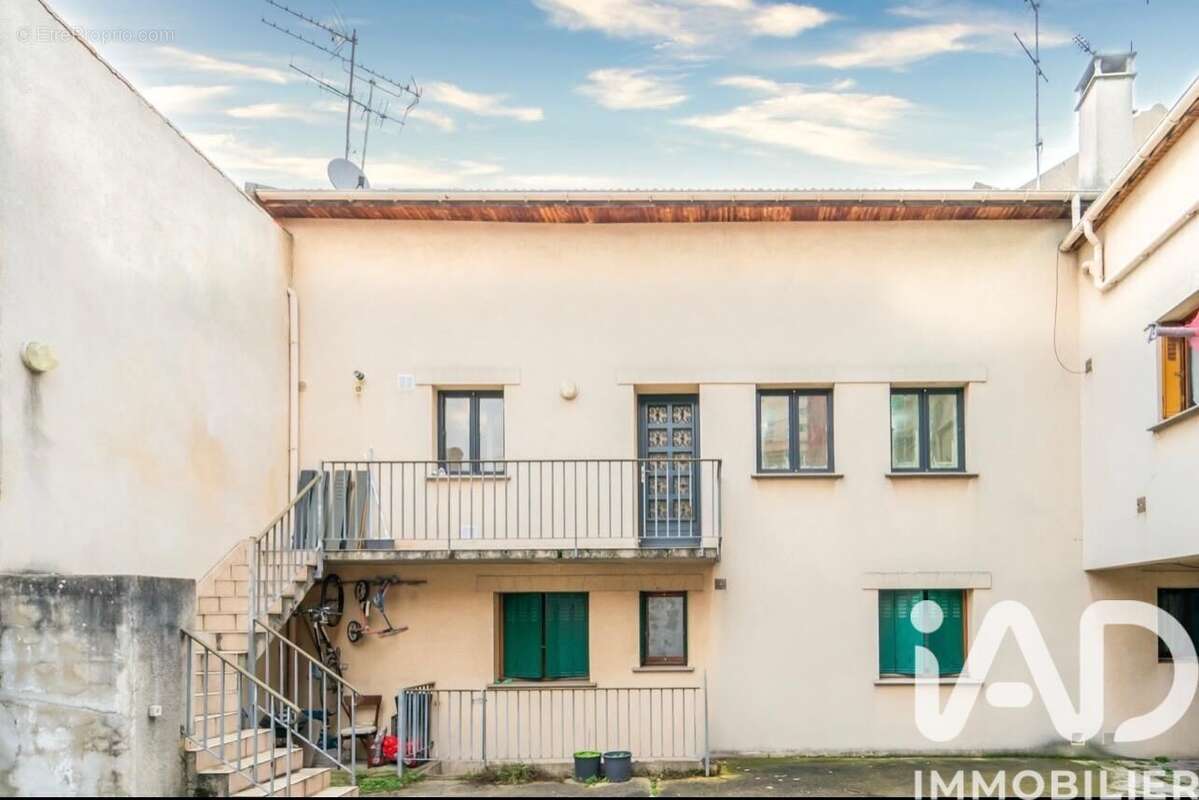 Photo 8 - Appartement à NOISY-LE-SEC