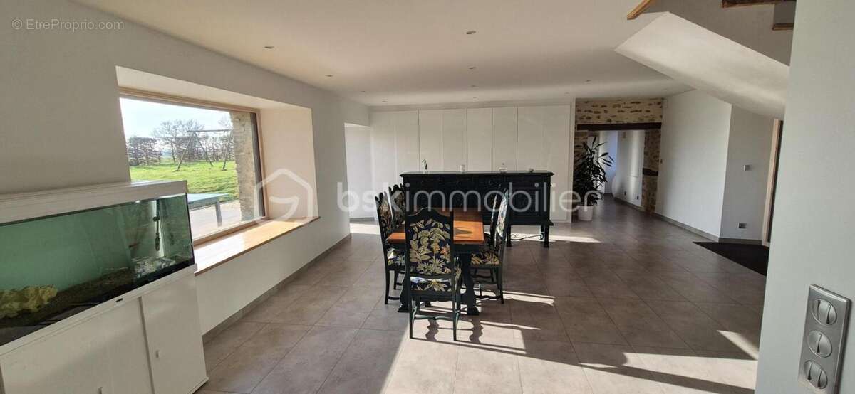 Maison à NUILLE-SUR-VICOIN