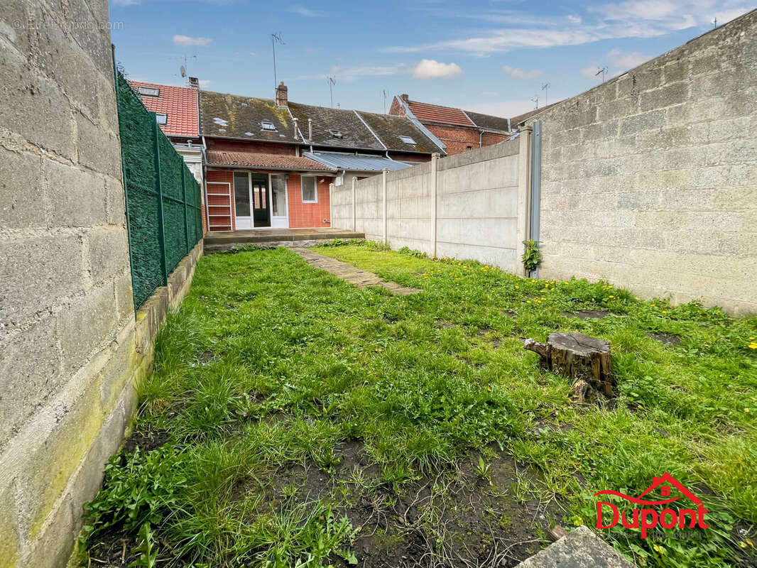 Maison à SAINT-QUENTIN