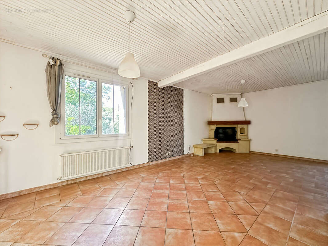 Maison à ENSUES-LA-REDONNE