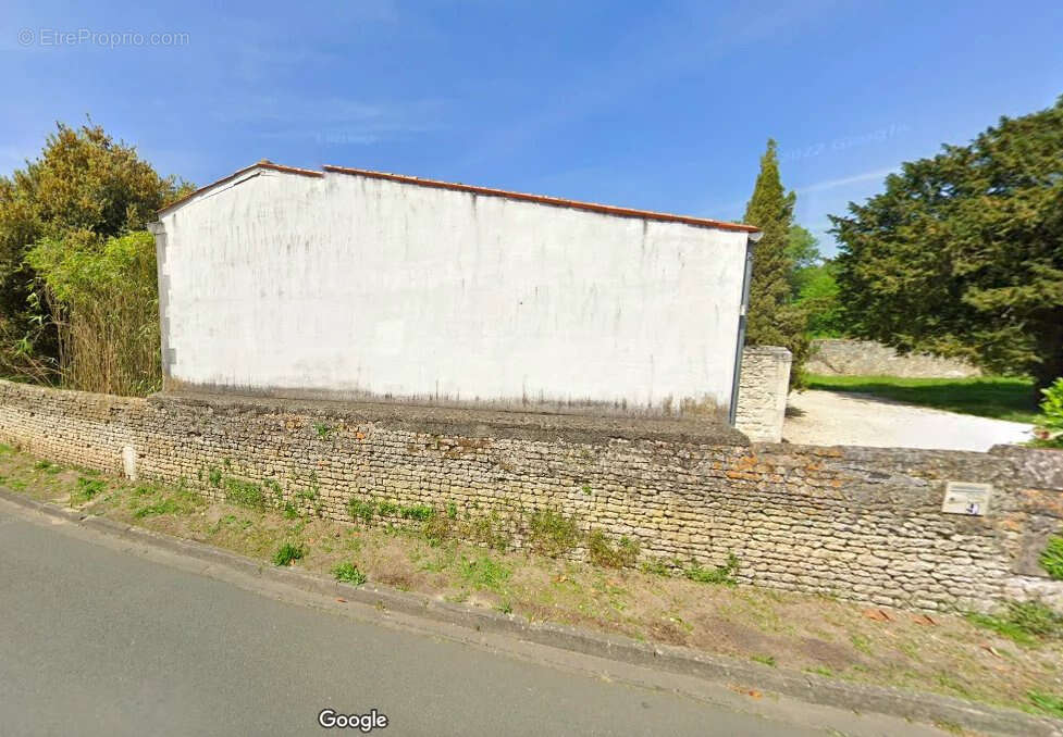 Maison à SAINT-ROMAIN-DE-BENET