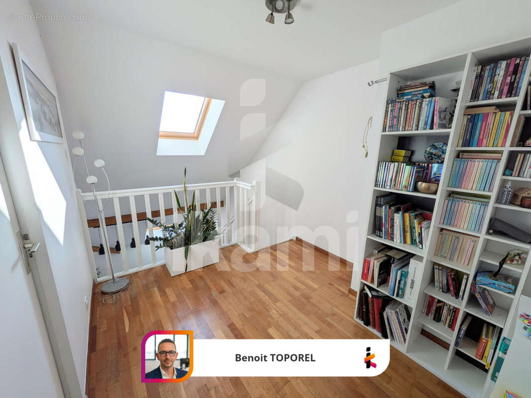 Appartement à POISY