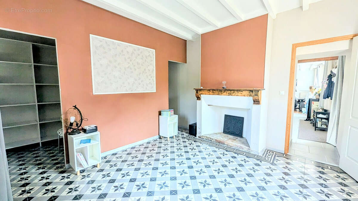 Maison à CHATRES