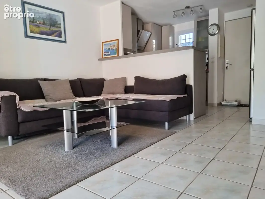 A vendre - gruissan plage - pavillon de plain-pied - bord de mer - 2 chambres - piscine - parking - photo 2