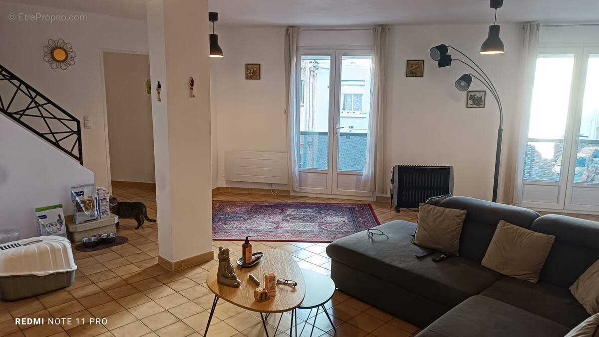 Appartement à SAINT-LAURENT-DE-LA-SALANQUE