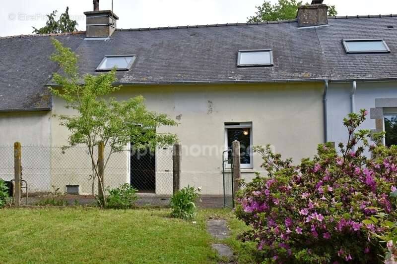 Maison à RUFFIAC