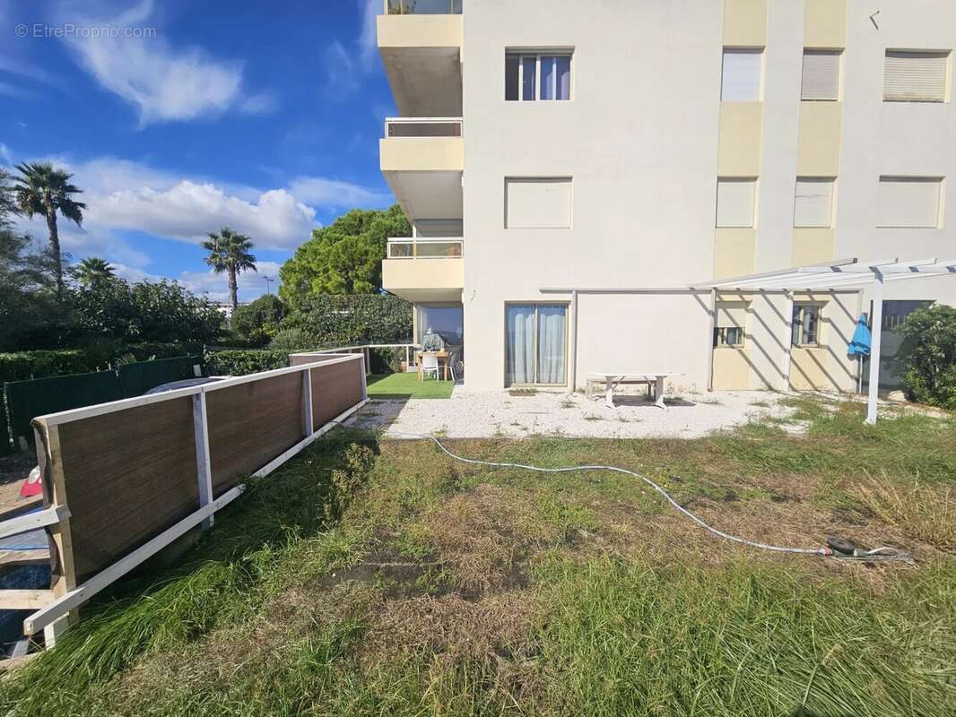 Appartement à VILLENEUVE-LOUBET