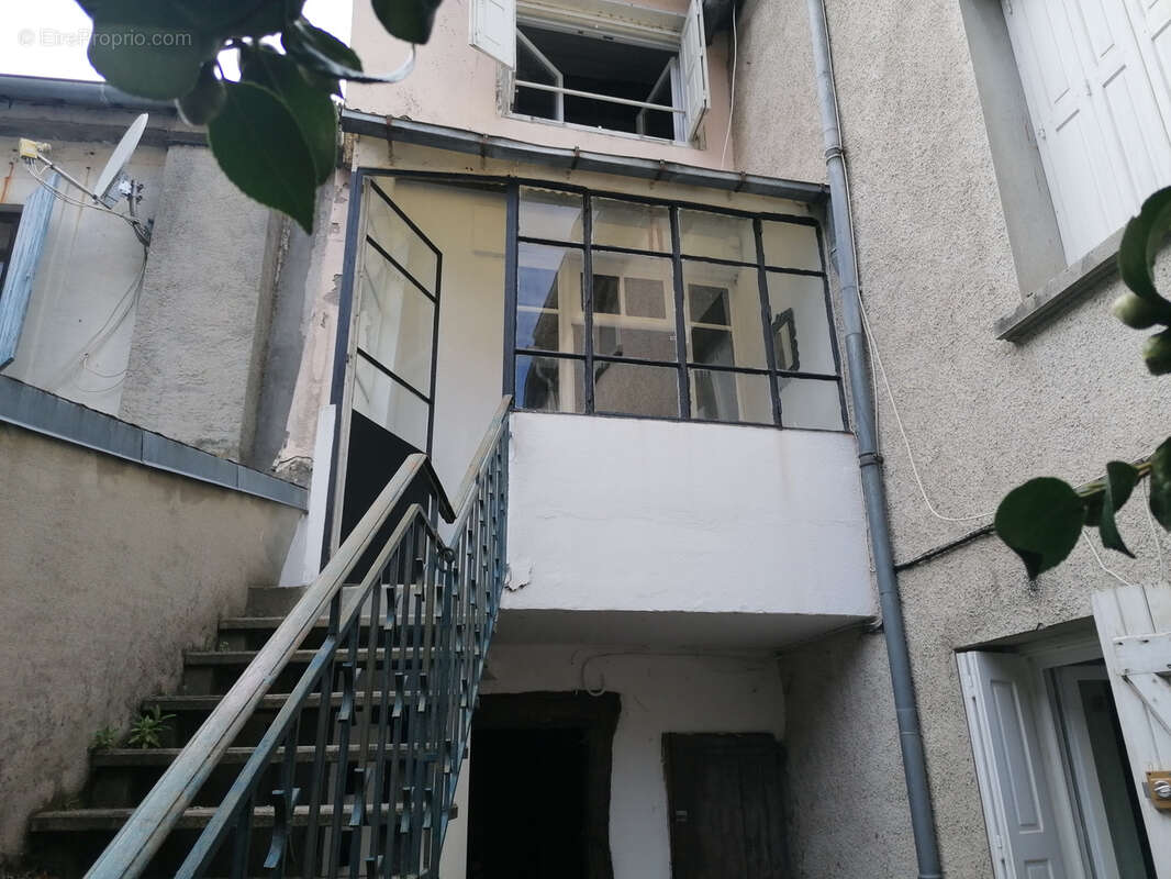 Maison à CAUDEBRONDE