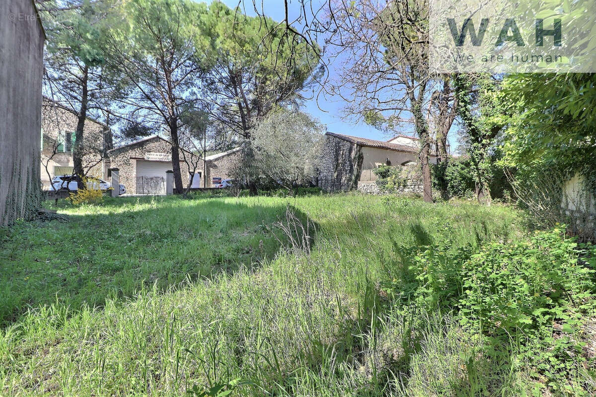 Terrain constructible 441 m2   Centre de Quissac à pied - photo 4