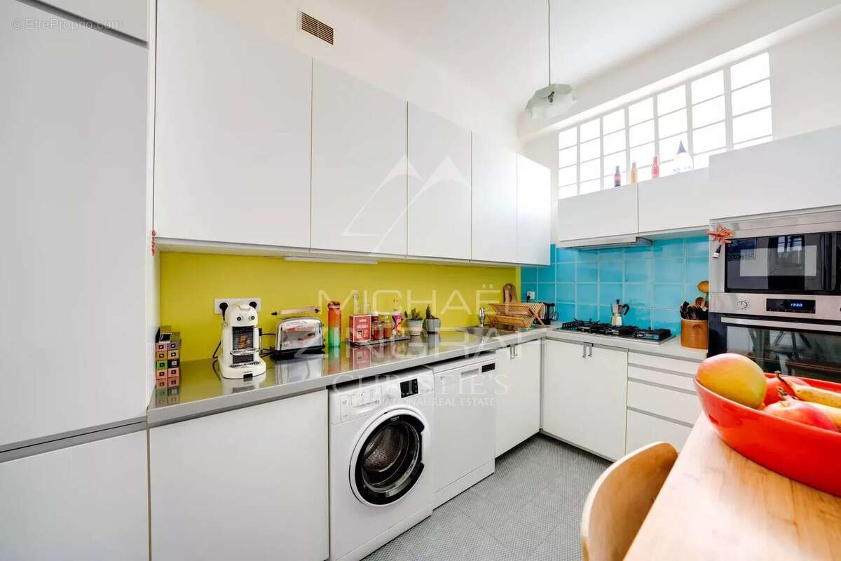 Appartement à MARSEILLE-6E