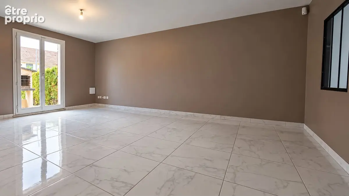 Maison Aubergenville - 4 chambres - 96 m2 - photo 2