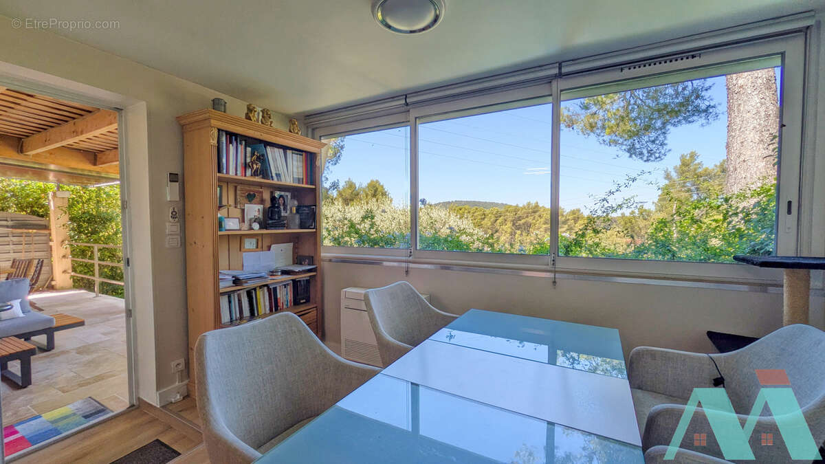 Appartement à LE BEAUSSET